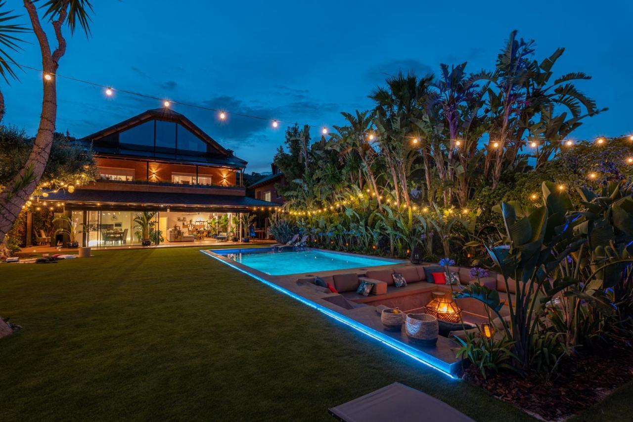 Villa Barcelona'S Tropical Oasis Sant Just Desvern Esterno foto