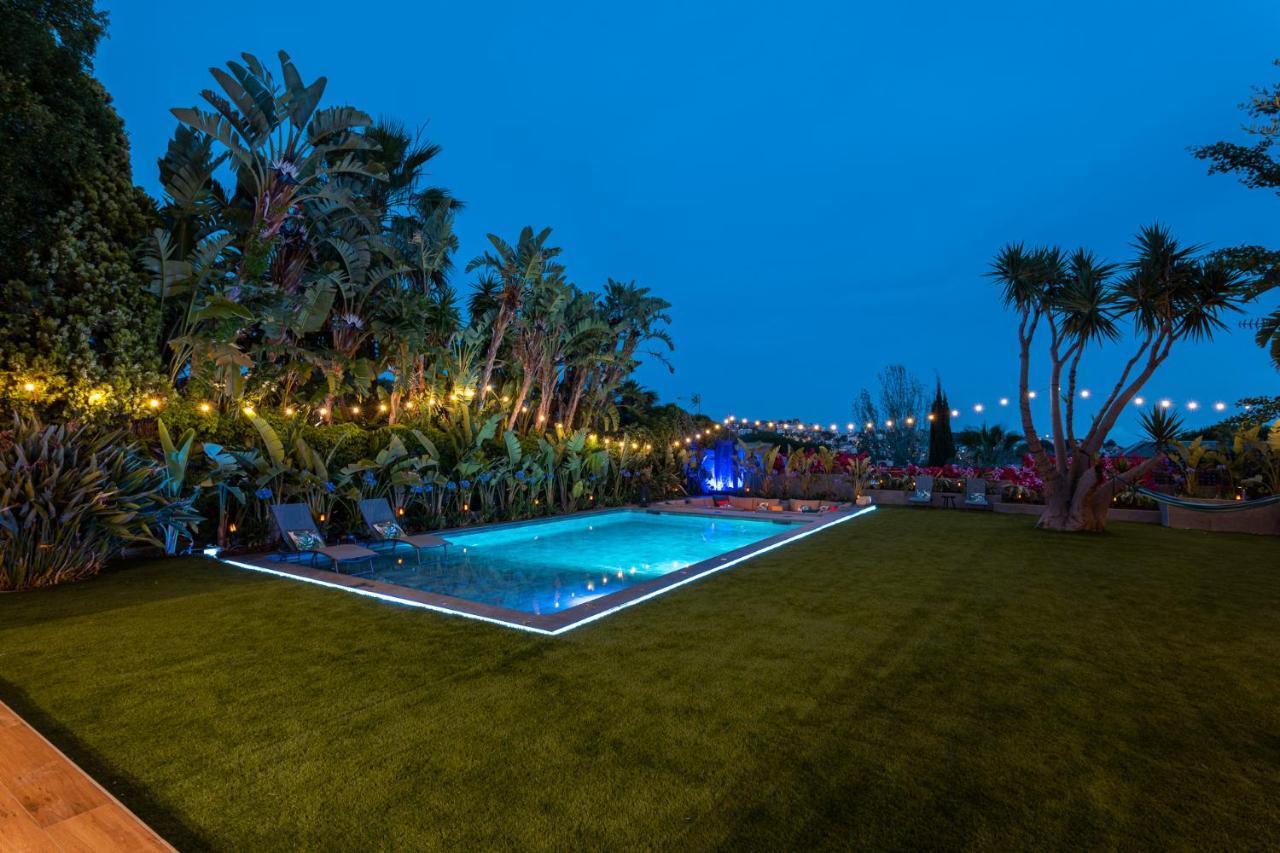 Villa Barcelona'S Tropical Oasis Sant Just Desvern Esterno foto